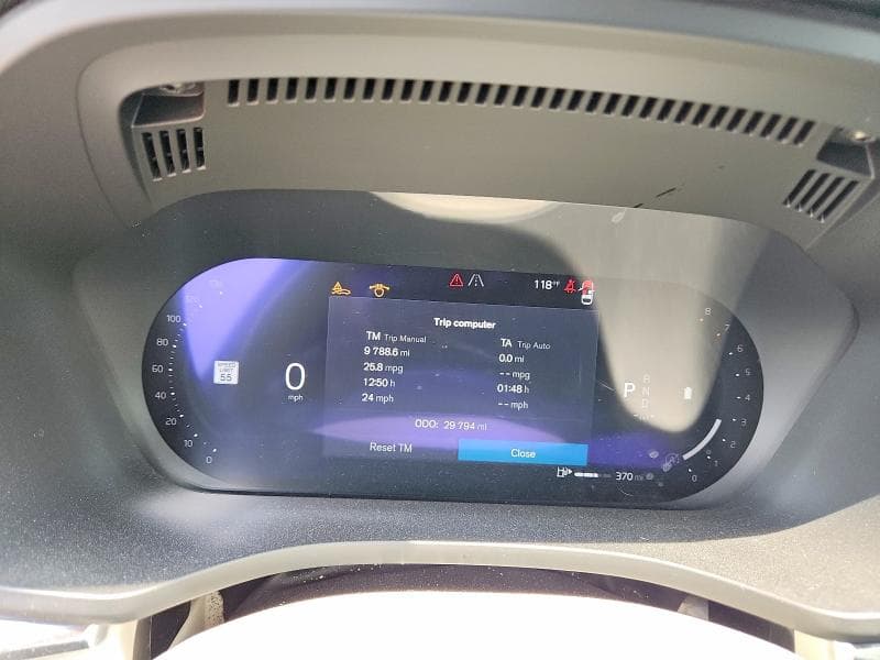 2023 VOLVO XC60 PLUS 9