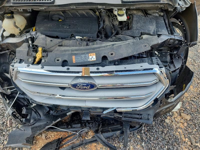 2017 FORD ESCAPE SE 12
