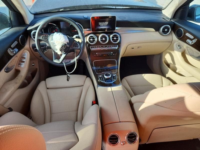 2019 MERCEDES-BENZ GLC 300 4MATIC 8