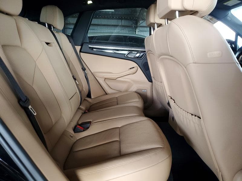 2022 PORSCHE MACAN 11