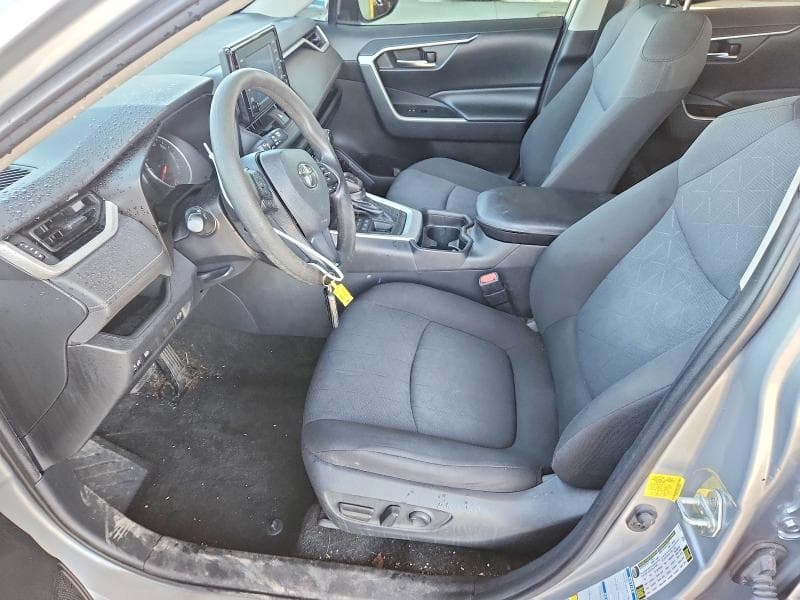 2019 TOYOTA RAV4 XLE 7