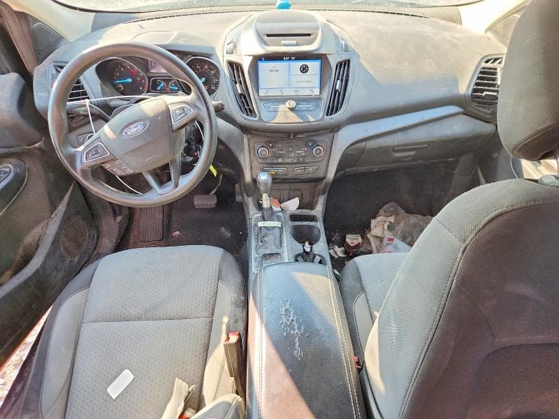 2017 FORD ESCAPE SE 8