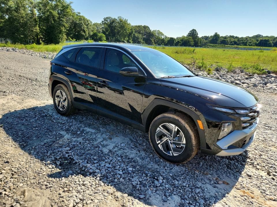 2026 HYUNDAI TUCSON BLUE SE 4
