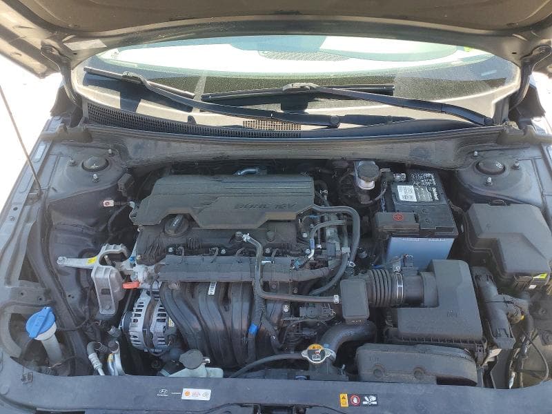 2024 HYUNDAI ELANTRA SE 11