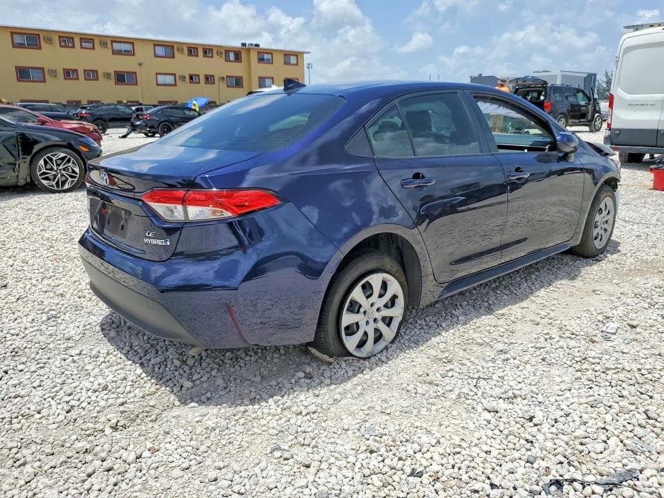 2024 TOYOTA COROLLA HYBRID LE 3