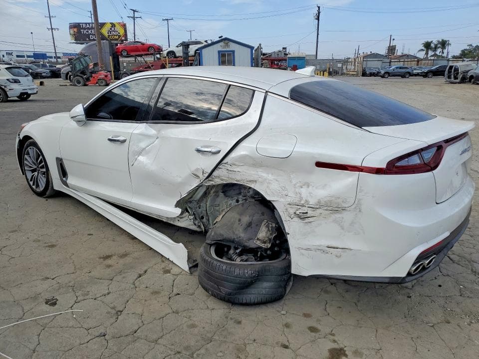 2019 KIA STINGER BASE 2