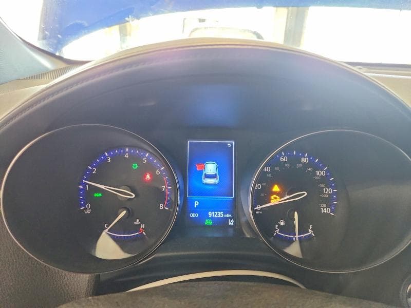 2018 TOYOTA C-HR XLE 9