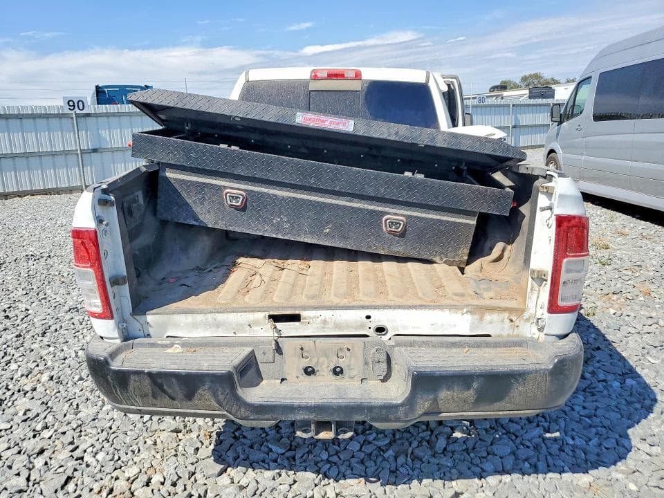 2024 RAM 2500 TRADESMAN 6