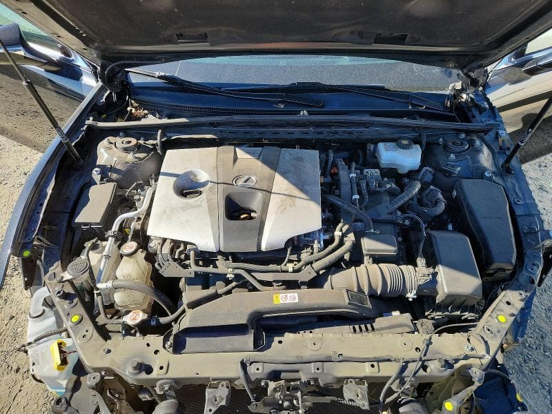 2020 LEXUS ES 300H 11