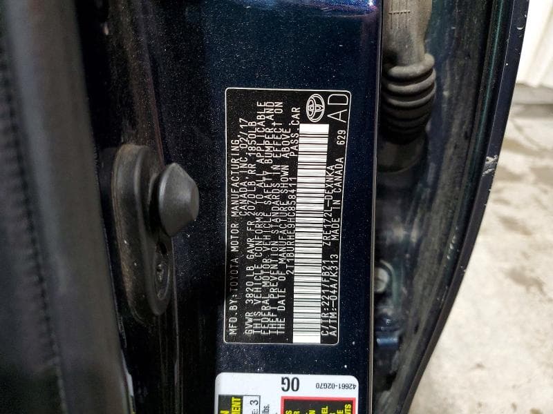 2017 TOYOTA COROLLA LE 12
