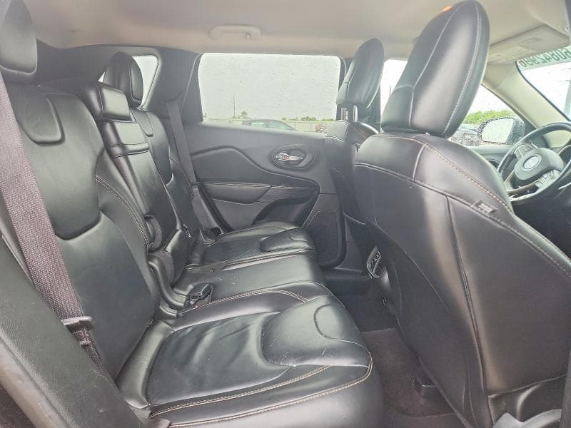 2017 JEEP CHEROKEE LIMITED 11