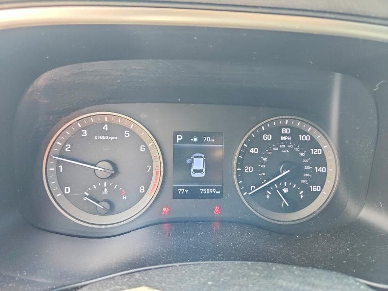 2020 HYUNDAI TUCSON SE 9
