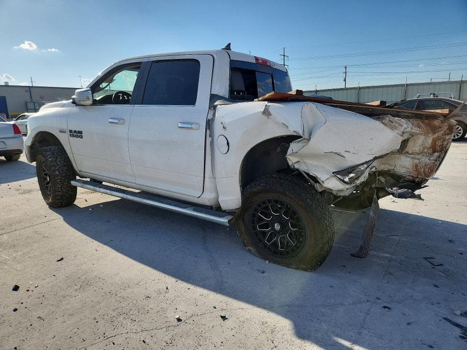 2018 RAM 1500 SLT 2