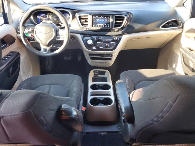 2021 CHRYSLER VOYAGER LX 8