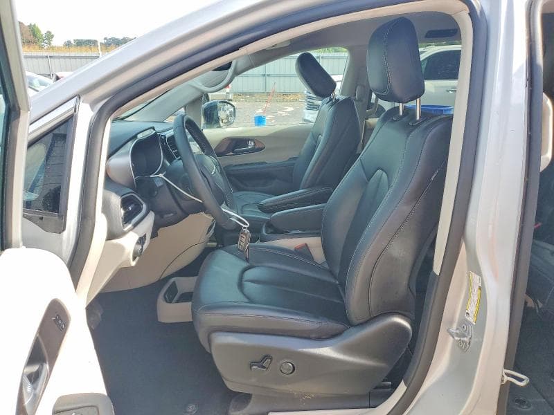 2024 CHRYSLER PACIFICA TOURING L 7