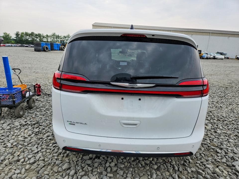 2024 CHRYSLER PACIFICA TOURING L 6