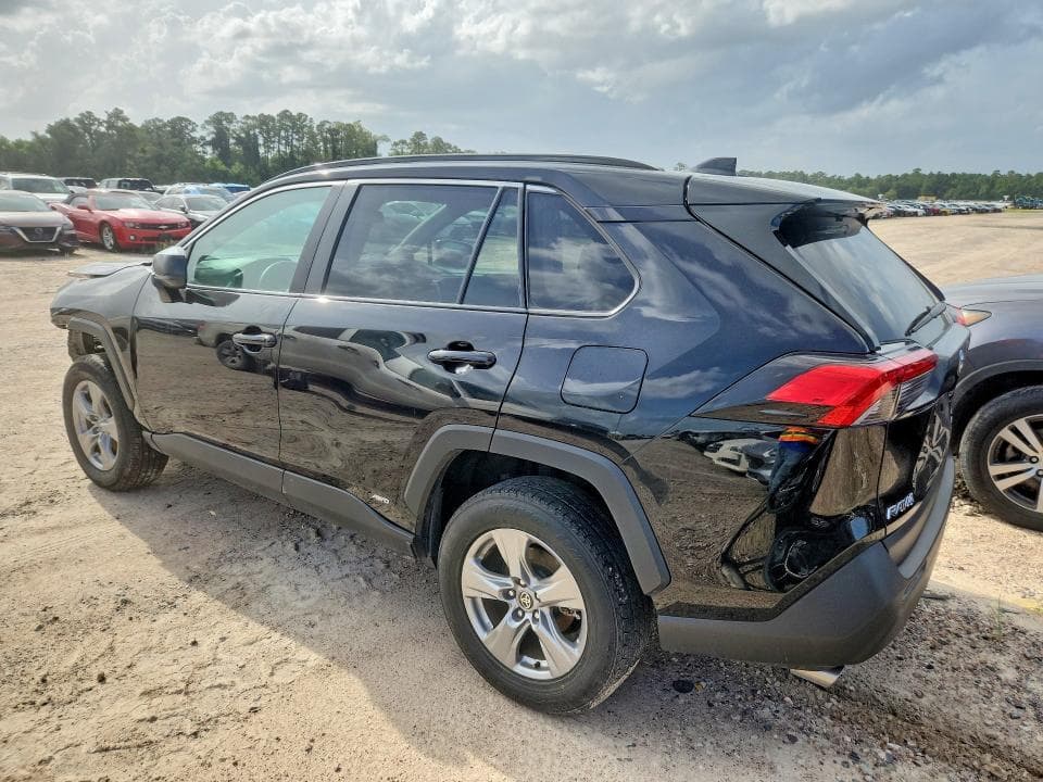 2025 TOYOTA RAV4 LE 2