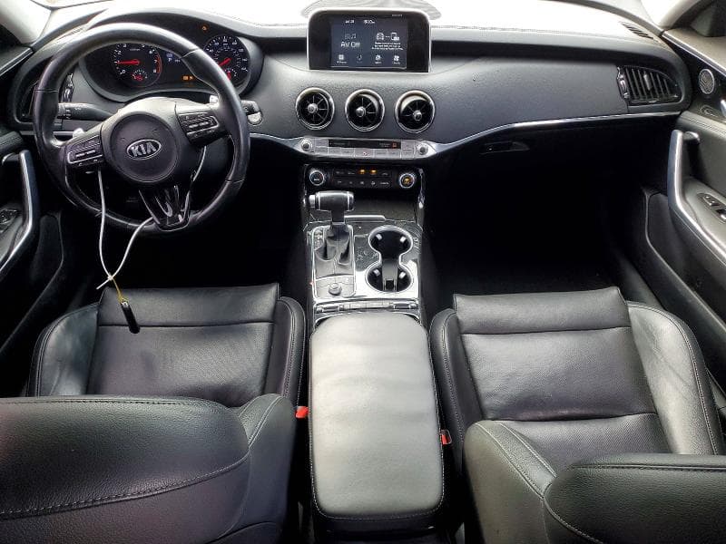 2019 KIA STINGER BASE 8