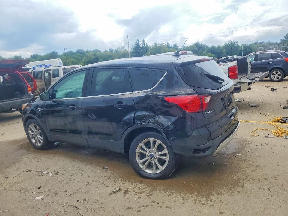 2019 FORD ESCAPE SE 2