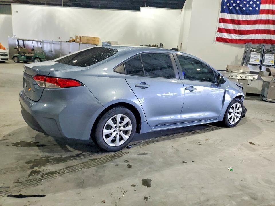 2023 TOYOTA COROLLA LE 3