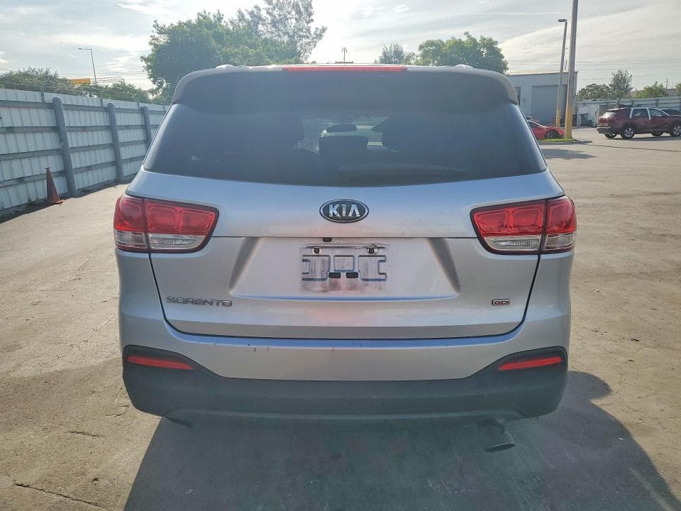 2018 KIA SORENTO LX 6