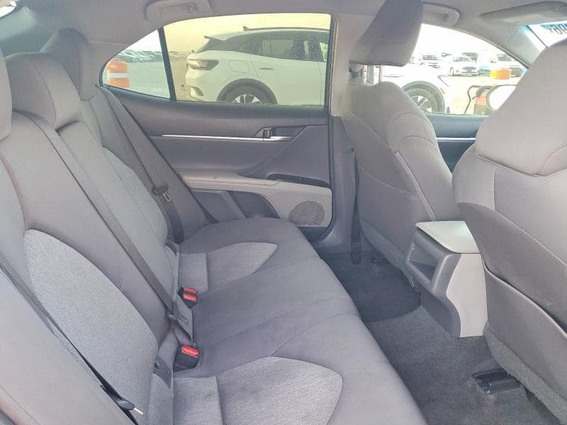 2018 TOYOTA CAMRY LE 10