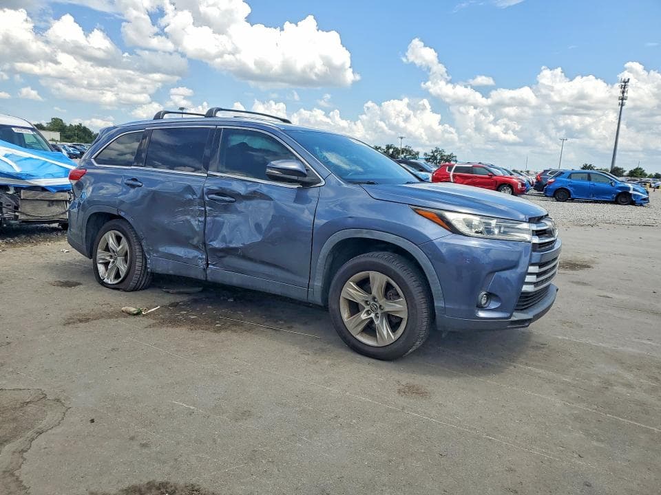 2019 TOYOTA HIGHLANDER LIMITED 4