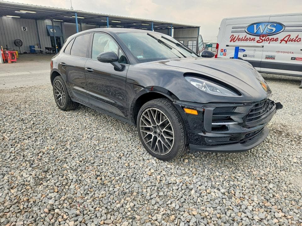2020 PORSCHE MACAN 4