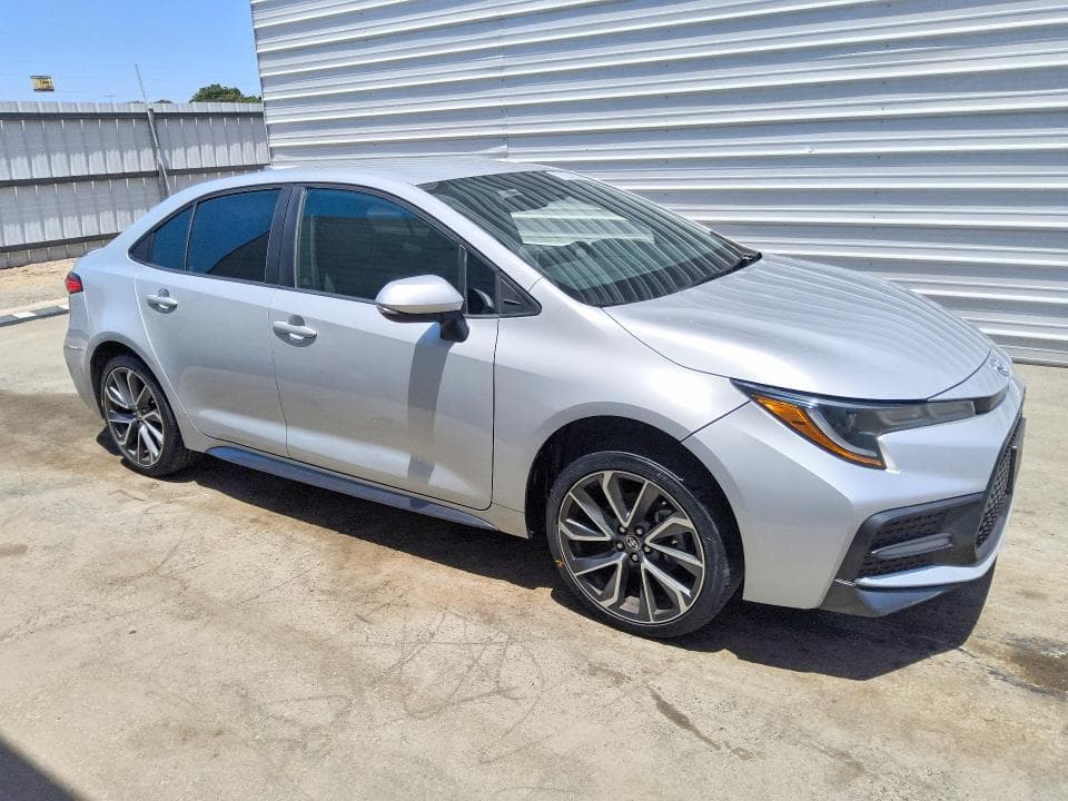 2021 TOYOTA COROLLA SE 4