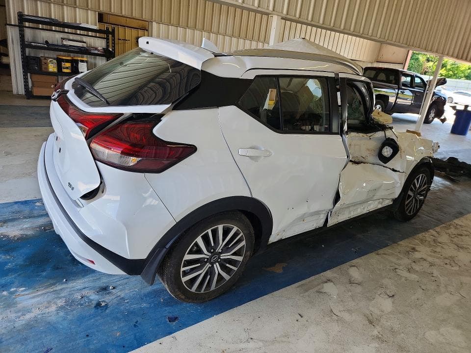 2023 NISSAN KICKS SV 3