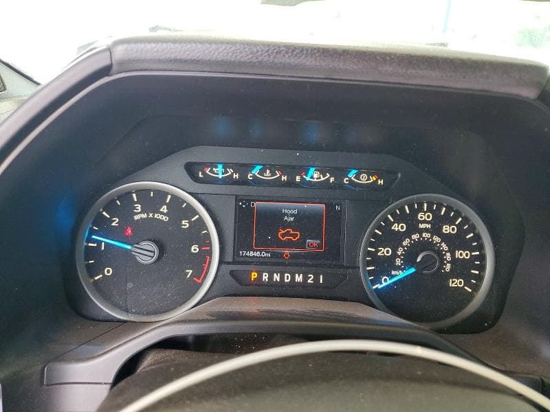 2017 FORD F150 SUPERCREW 9