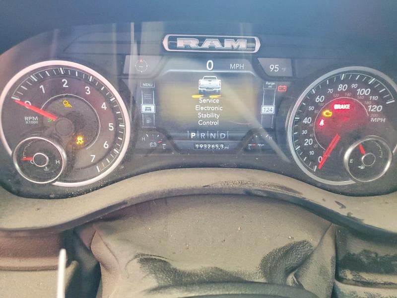 2019 RAM 1500 LARAMIE 9