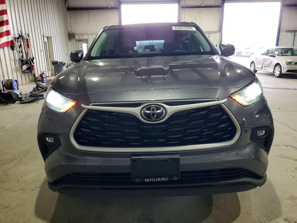 2022 TOYOTA HIGHLANDER LE 5