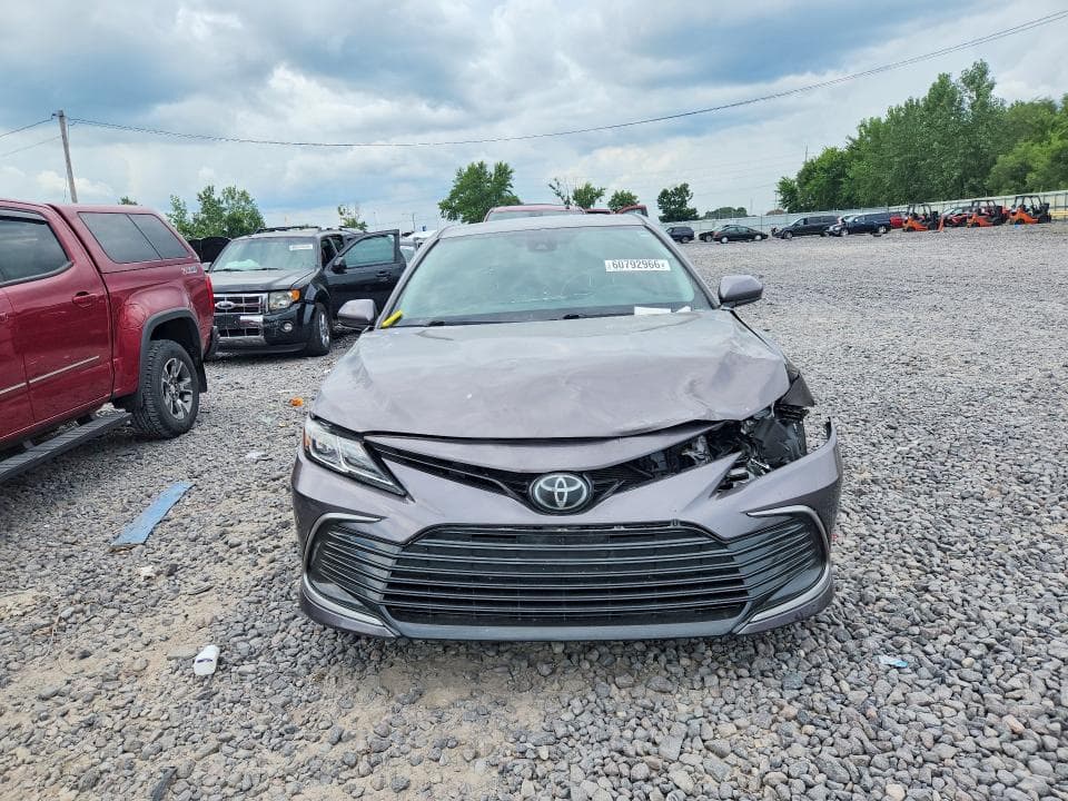 2022 TOYOTA CAMRY LE 5