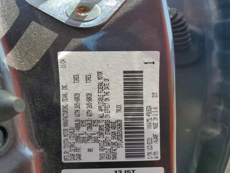 2025 TOYOTA TUNDRA SR5 12