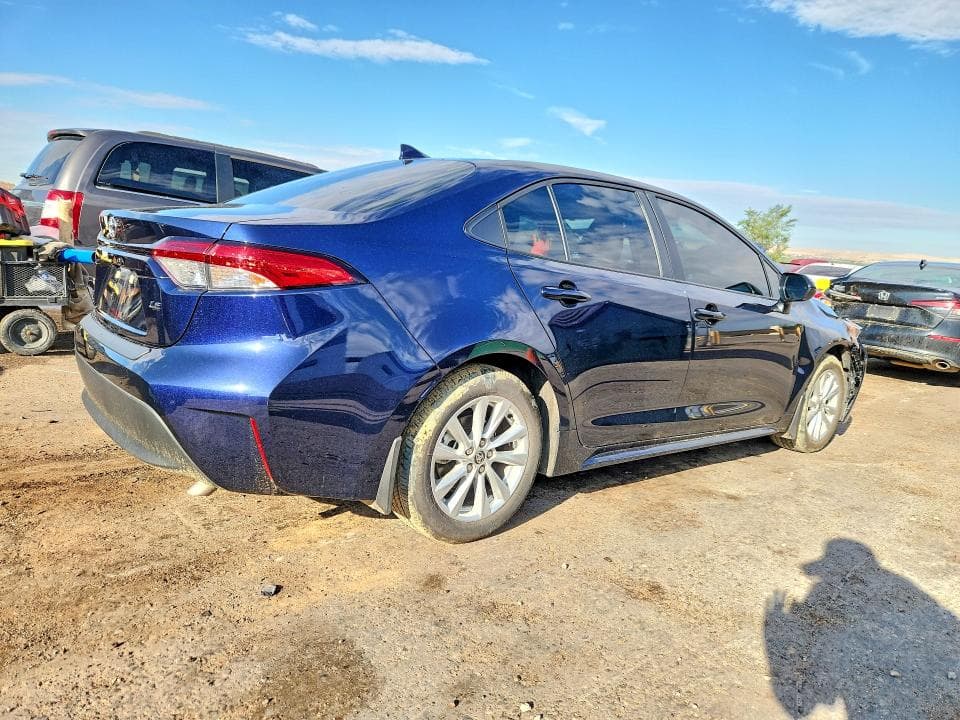 2024 TOYOTA COROLLA LE 3