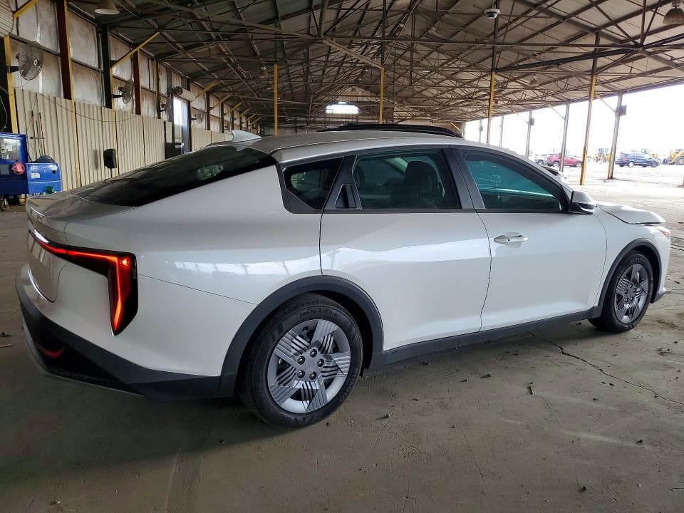 2026 KIA K4 LX 3