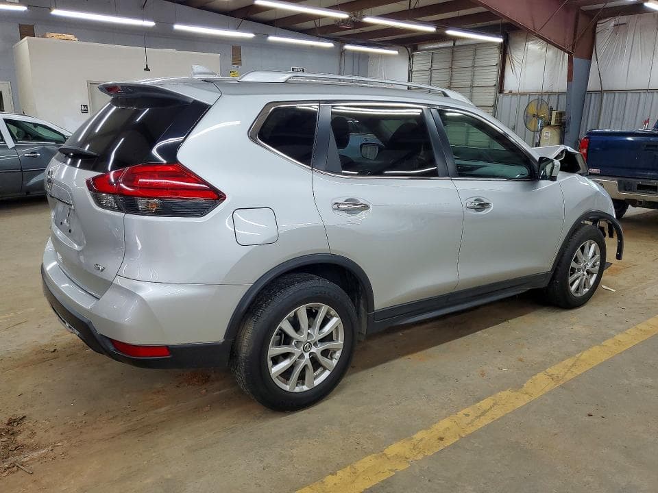 2017 NISSAN ROGUE SV 3