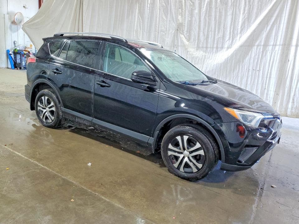 2017 TOYOTA RAV4 LE 4