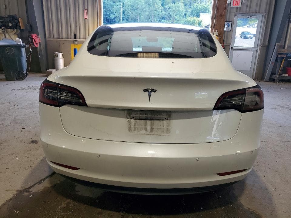 2020 TESLA MODEL 3 6