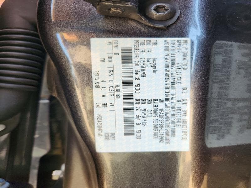 2017 FORD FOCUS SE 12