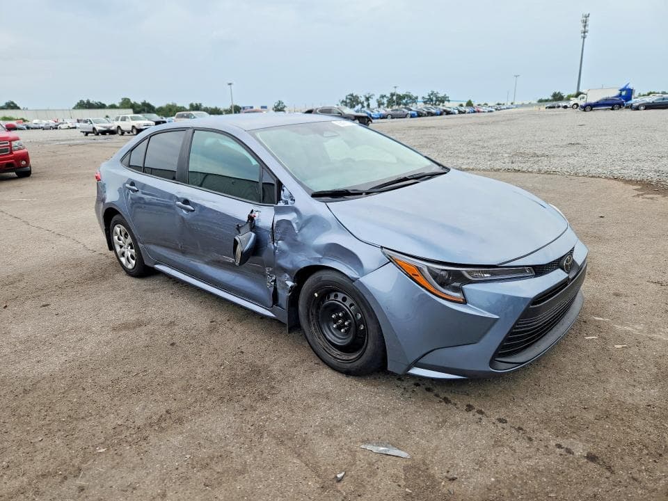 2026 TOYOTA COROLLA LE 4