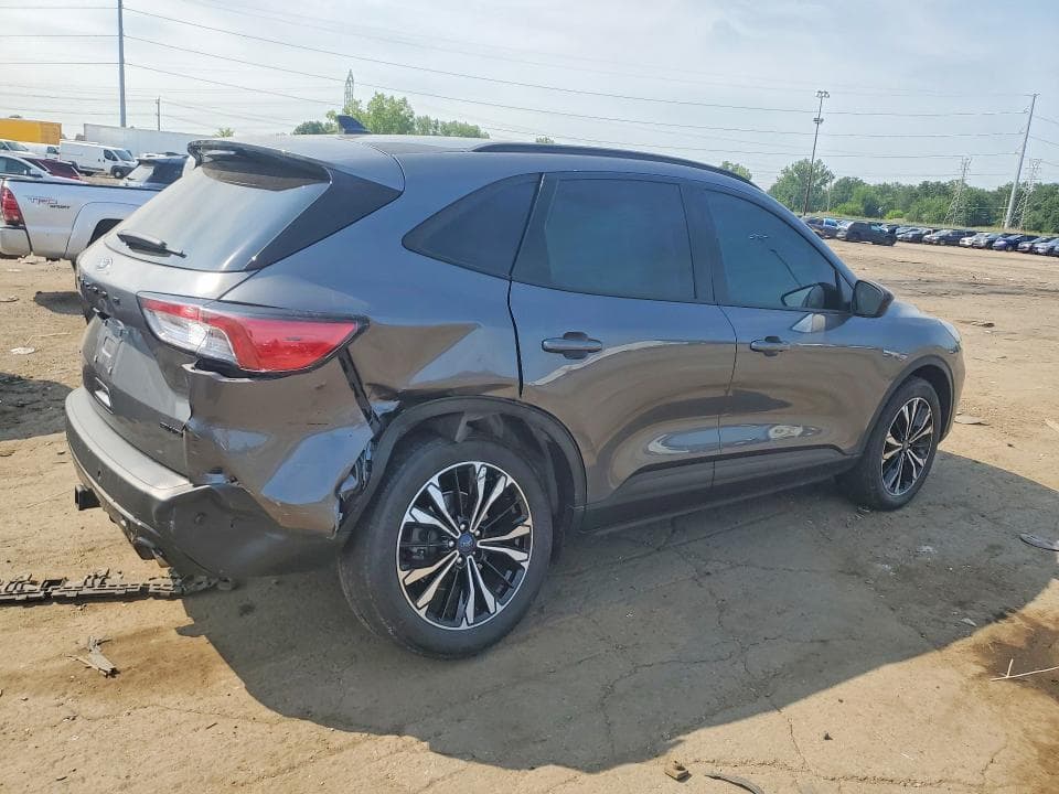 2022 FORD ESCAPE SEL 3