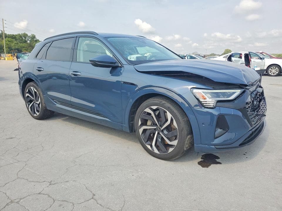 2024 AUDI Q8 E-TRON PRESTIGE 4