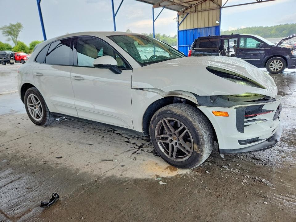 2021 PORSCHE MACAN 4