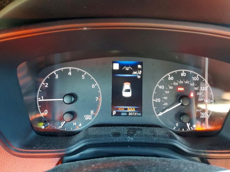 2025 TOYOTA COROLLA SE 9