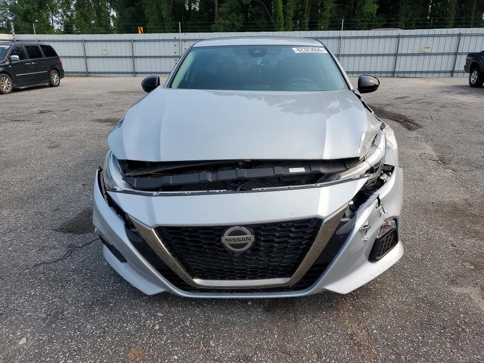 2021 NISSAN ALTIMA SR 5