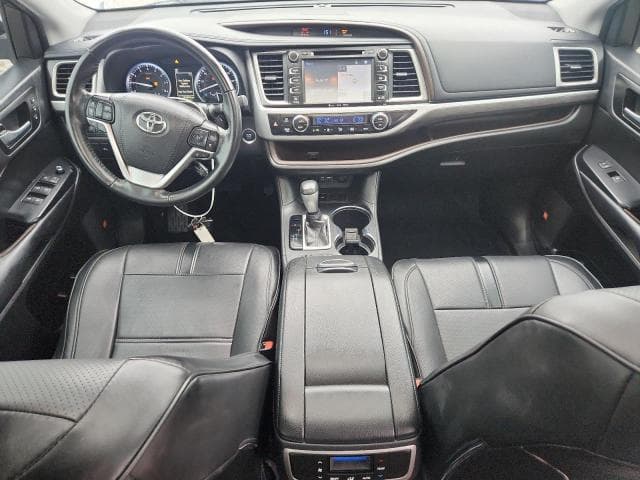 2019 TOYOTA HIGHLANDER LIMITED 8