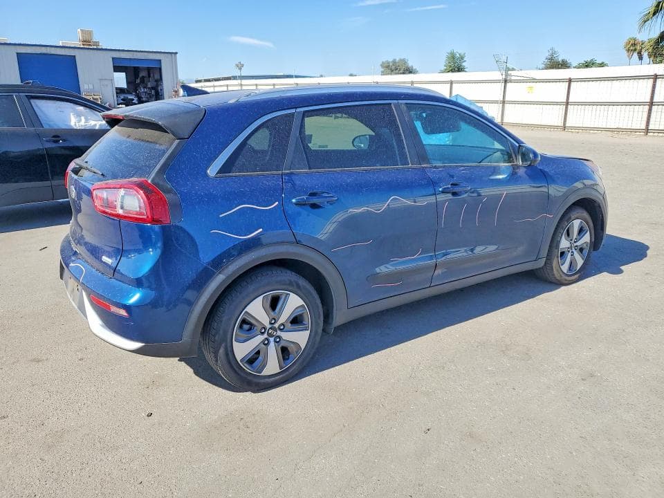 2019 KIA NIRO LX 3