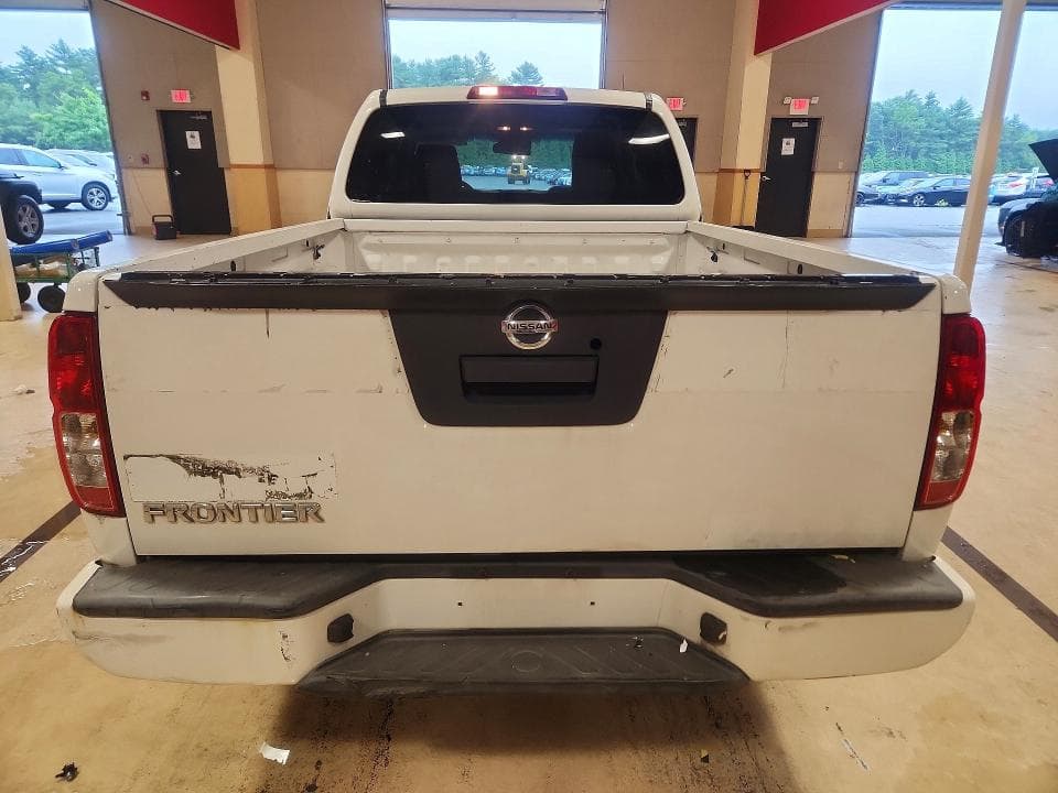 2017 NISSAN FRONTIER S 6